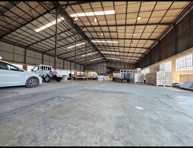 3,578M² WAREHOUSE TO LET IN BOOYSENS